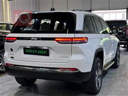 جیپ گراند شیرۆکی